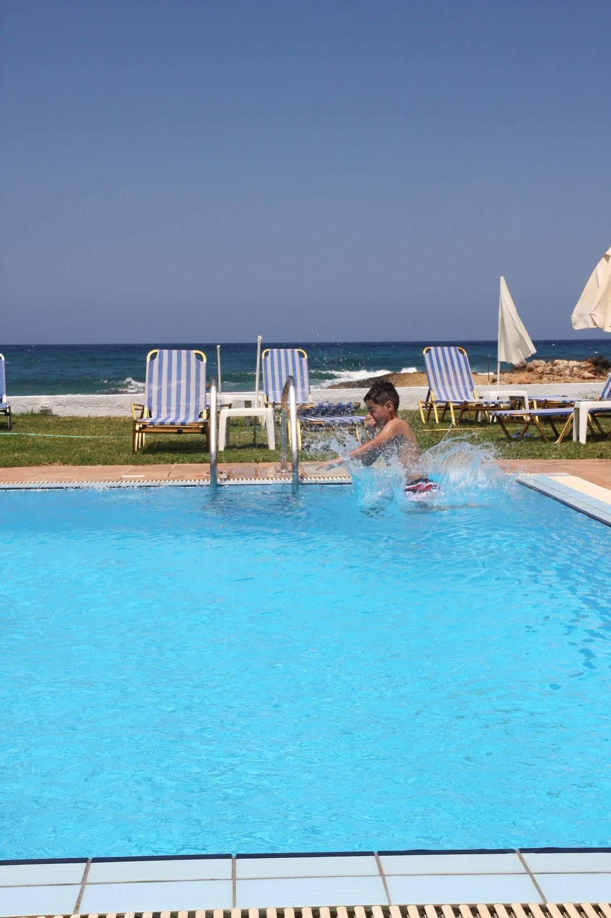 Silver Sun Studios & Apartments Malia  Exterior photo